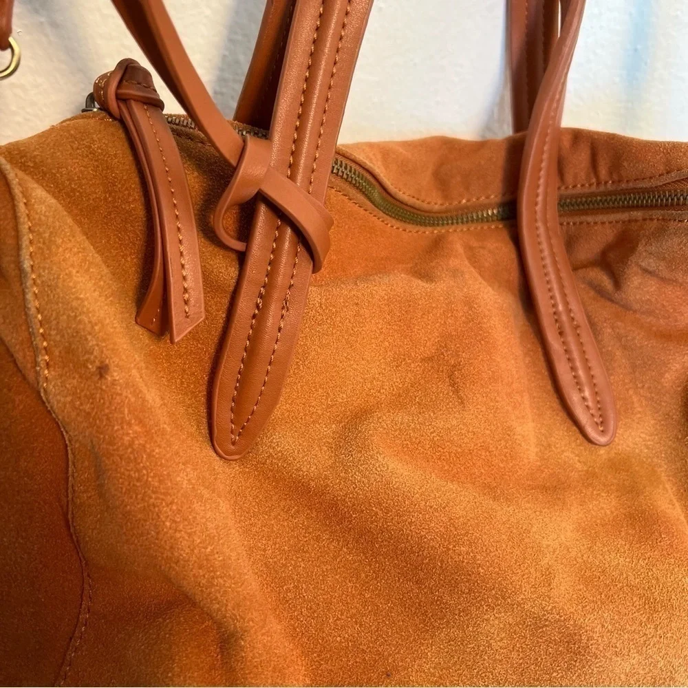 Shiraleah Chicago Marlow Satchel Bag Vegan Suede Tan Rust Fringe Details Zip
